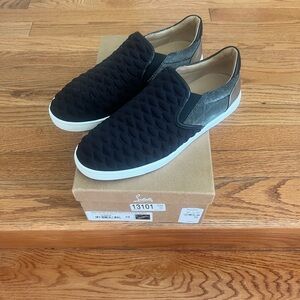 Christian Louboutin flat sneaker in very good condition.